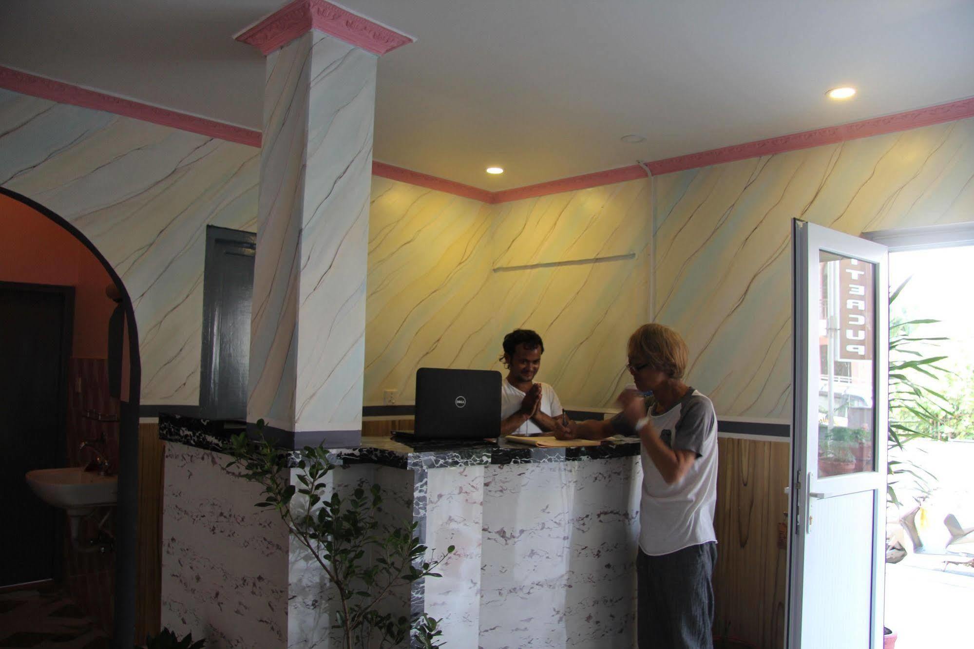 פוקהרה Hotel Buttercup מראה חיצוני תמונה